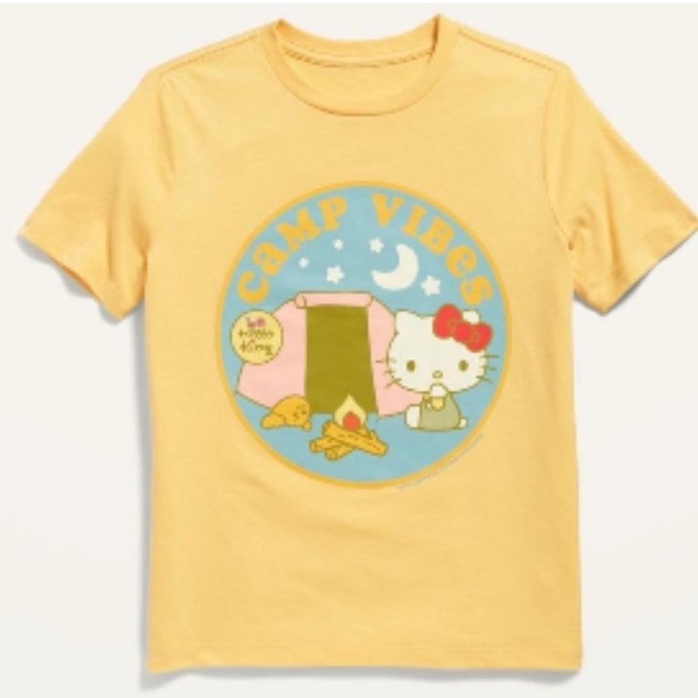 Hello Kitty Graphic T-Shirt
